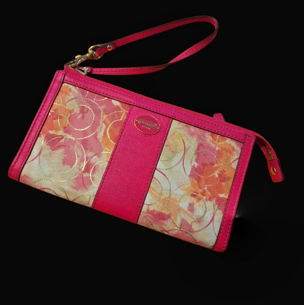 Beautiful Vintage Pink Floral Coach Wristlet.